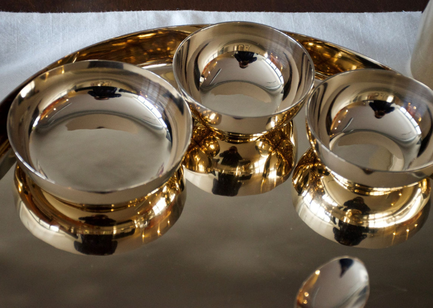 Bronze Dinner Set Shiny Finish